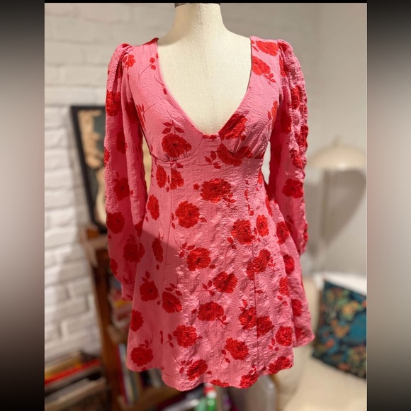 Crystal doll pink floral dress with sleeves small - Picture 2 of 7